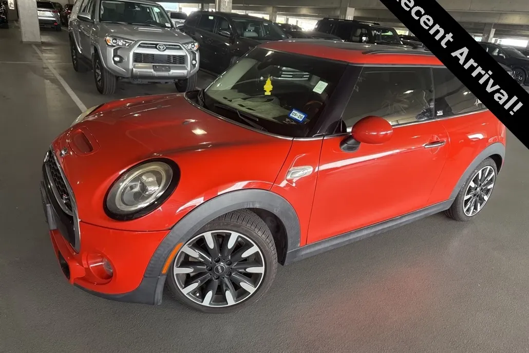 2019 Mini Cooper Hardtop S photo 1