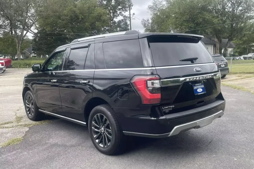 2021 Ford Expedition Limited photo 1