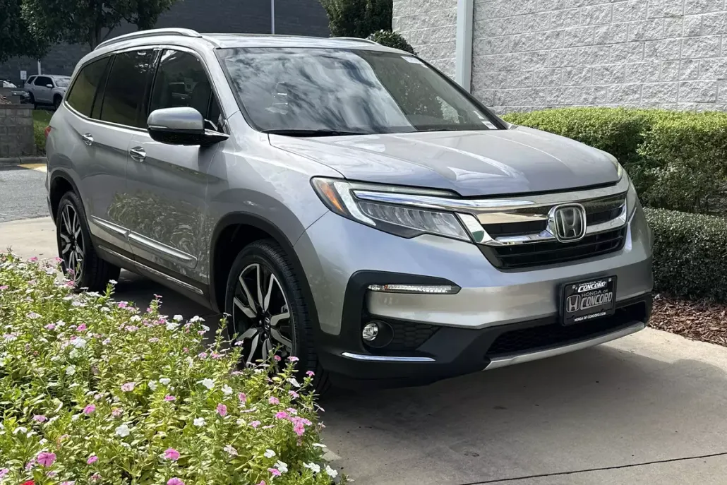 2019 Honda Pilot Touring photo 1