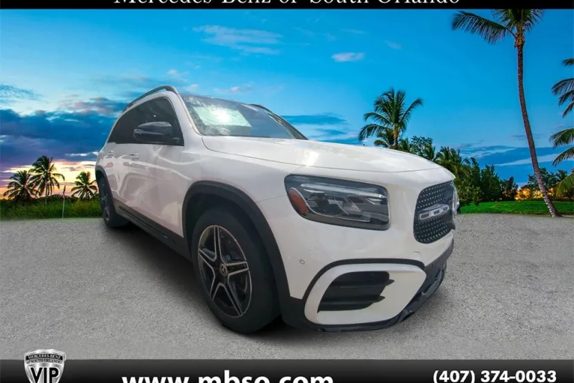 2024 Mercedes Benz GLB 250 photo 1