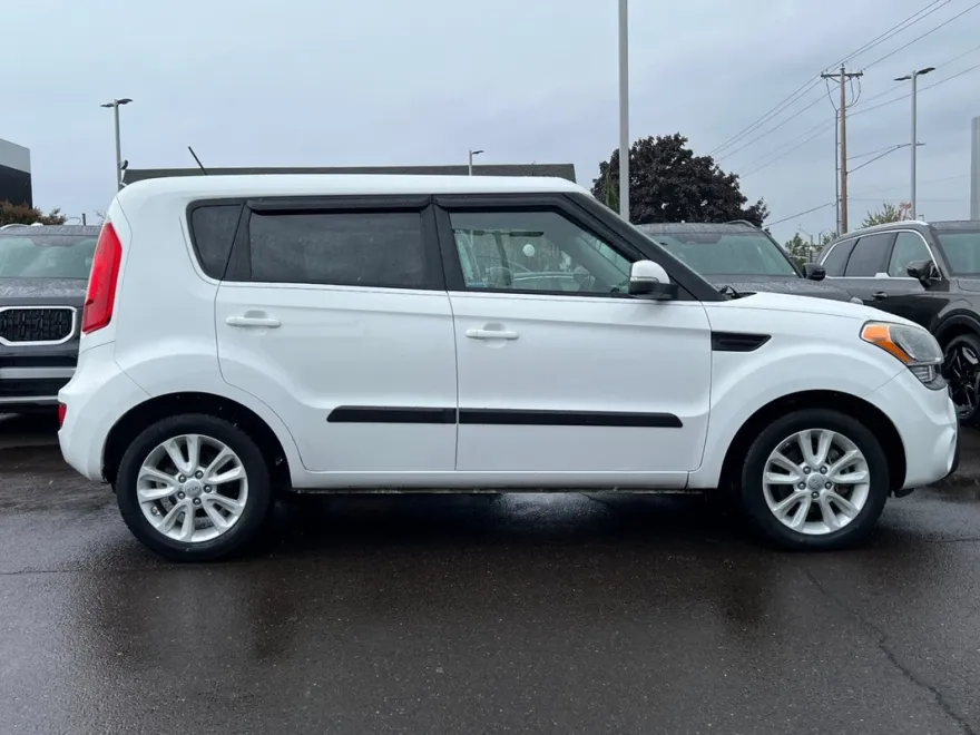 2013 Kia Soul Plus photo 1