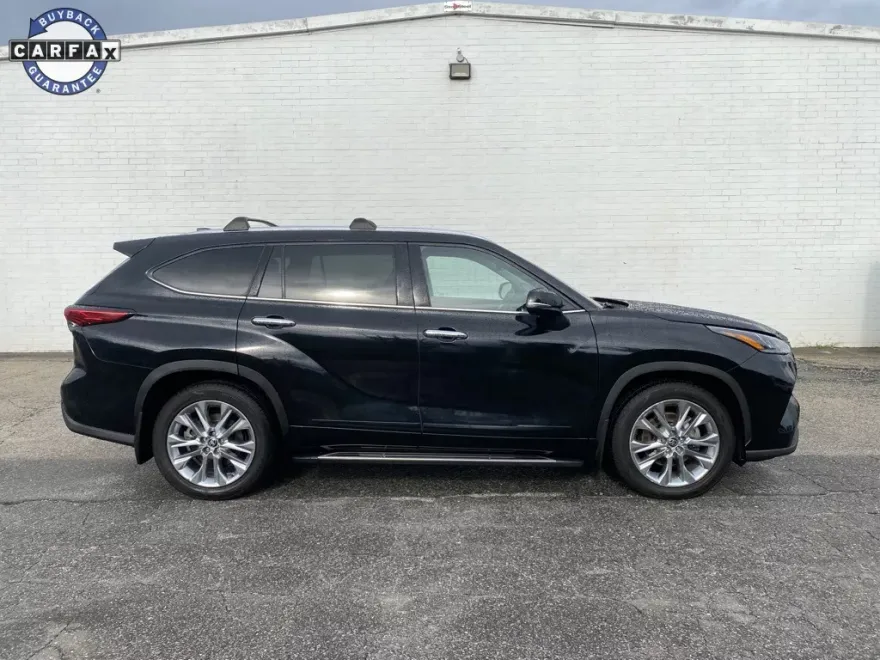 2021 Toyota Highlander Limited photo 1