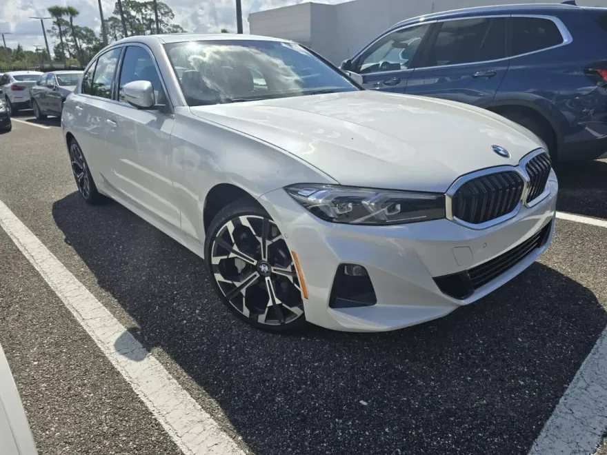 2025 Bmw 330i photo 1