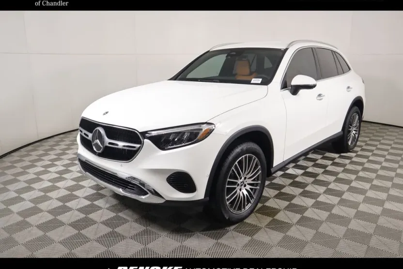 2026 Mercedes Benz GLC 300 photo 1