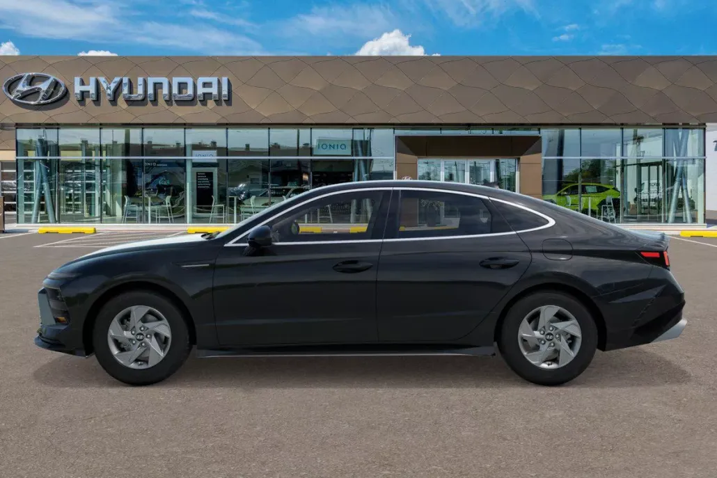 2026 Hyundai Sonata SE photo 1