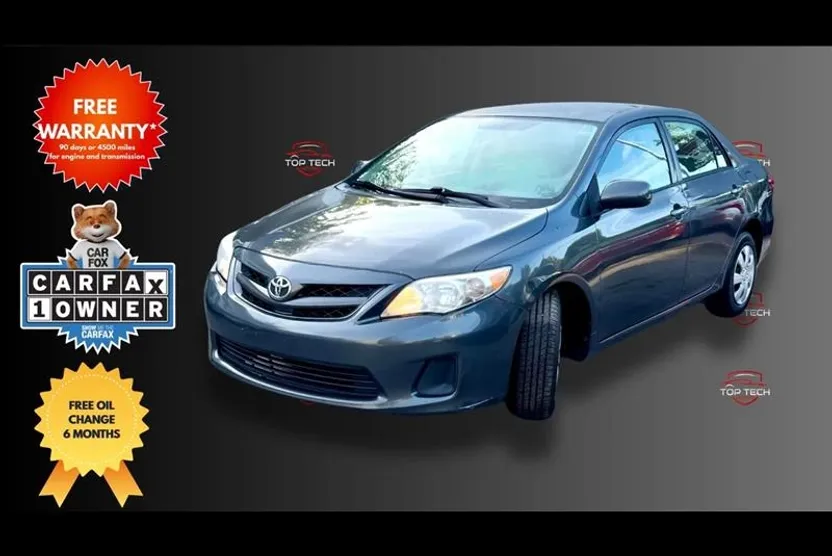 2011 Toyota Corolla LE photo 1