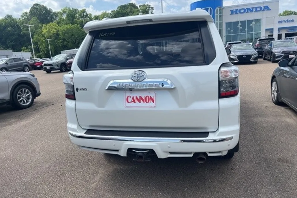 2018 Toyota 4Runner Limited photo 1