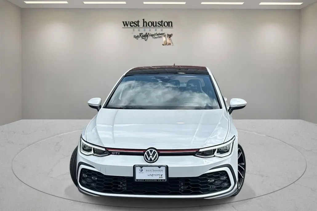 2024 Volkswagen Golf GTI Autobahn photo 1