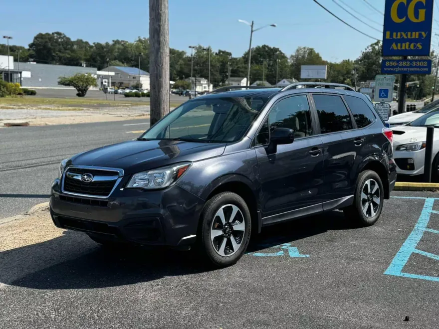 2018 Subaru Forester 2.5i Premium photo 1