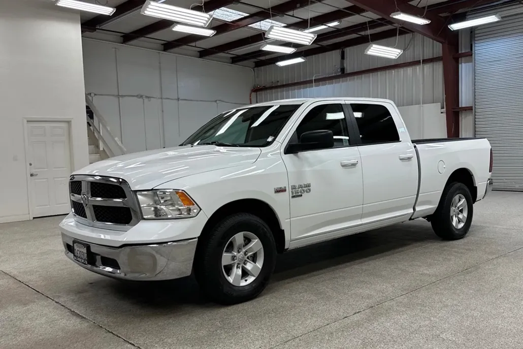 2019 Ram 1500 Classic SLT photo 1