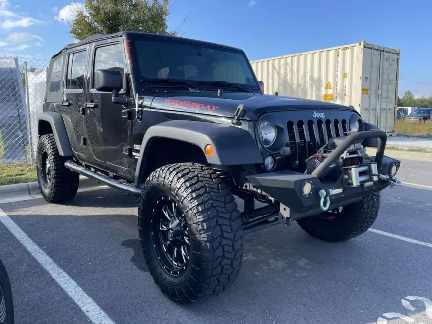 2017 Jeep Wrangler Unlimited Sport photo 1