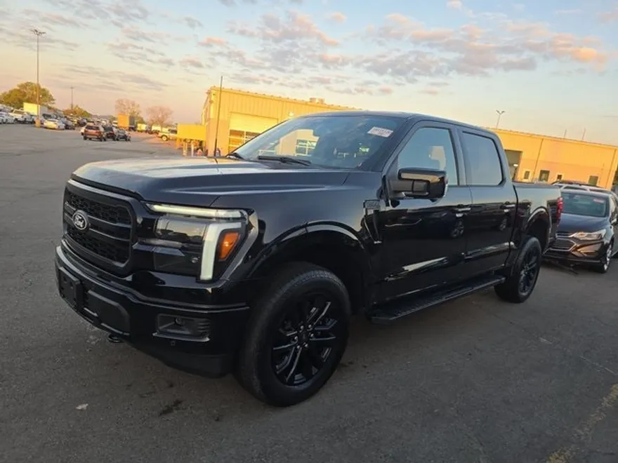 2025 Ford F-150 Lariat photo 1