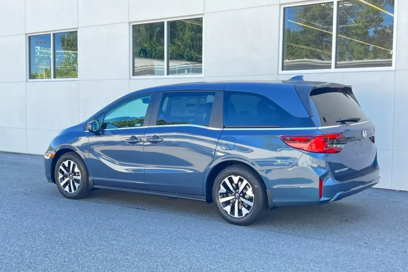 2026 Honda Odyssey EX-L photo 1
