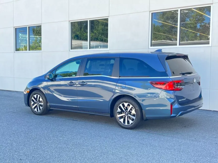 2026 Honda Odyssey EX-L photo 1