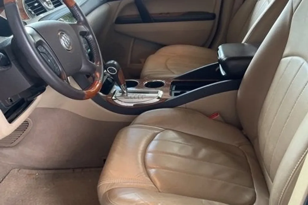 2011 Buick Enclave CXL photo 1
