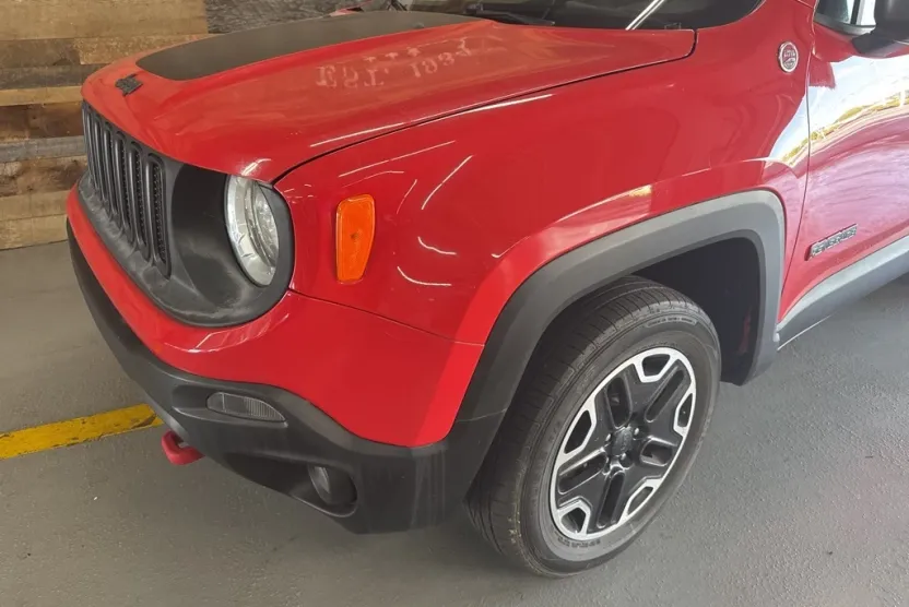 2016 Jeep Renegade Trailhawk photo 1