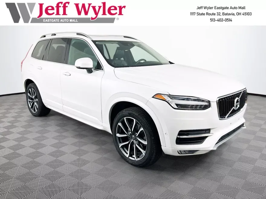 2018 Volvo XC90 T5 Momentum photo 1