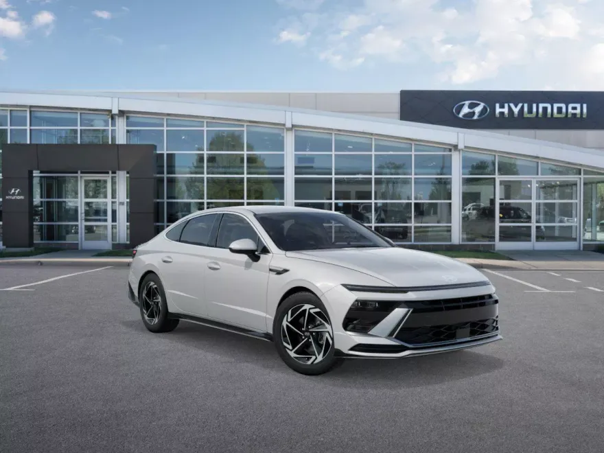 2026 Hyundai Sonata SEL Sport photo 1