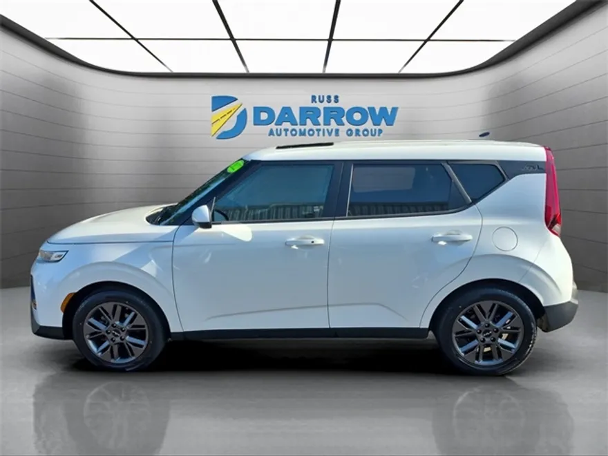 2022 Kia Soul EX photo 1