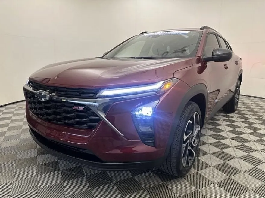 2025 Chevrolet Trax photo 1