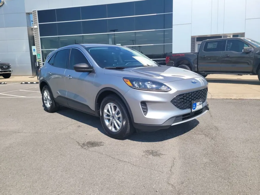 2022 Ford Escape Hybrid SE photo 1
