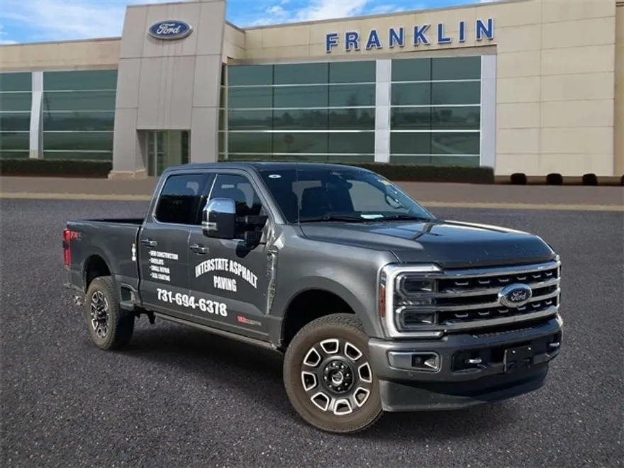 2024 Ford F-250 Platinum photo 1