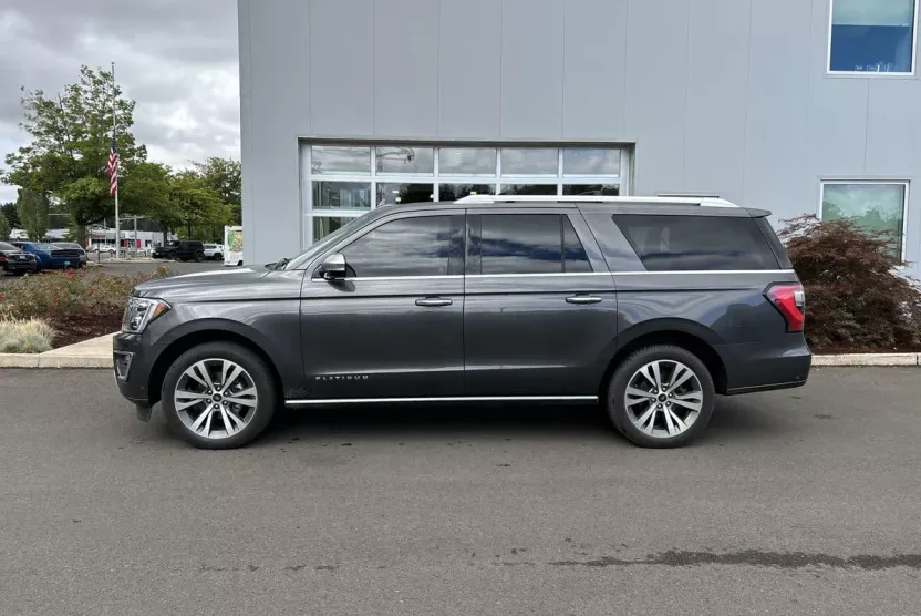 2020 Ford Expedition MAX Platinum photo 1