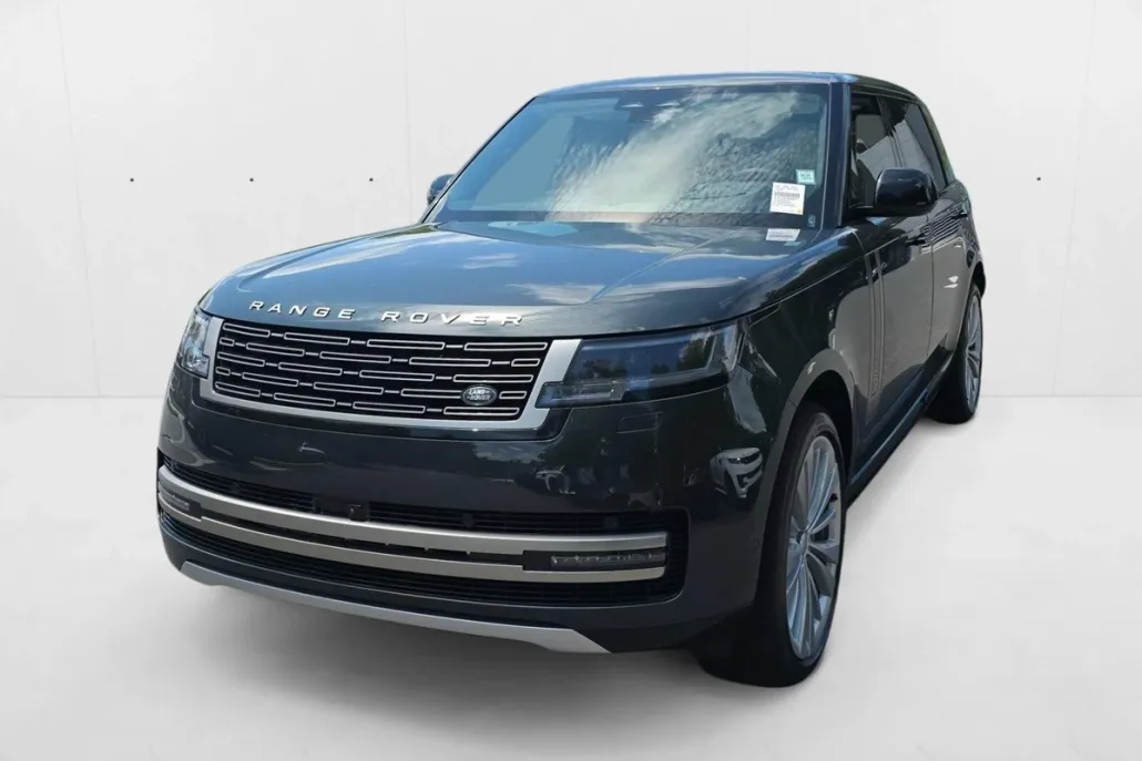 2025 Land Rover Range Rover SE photo 1