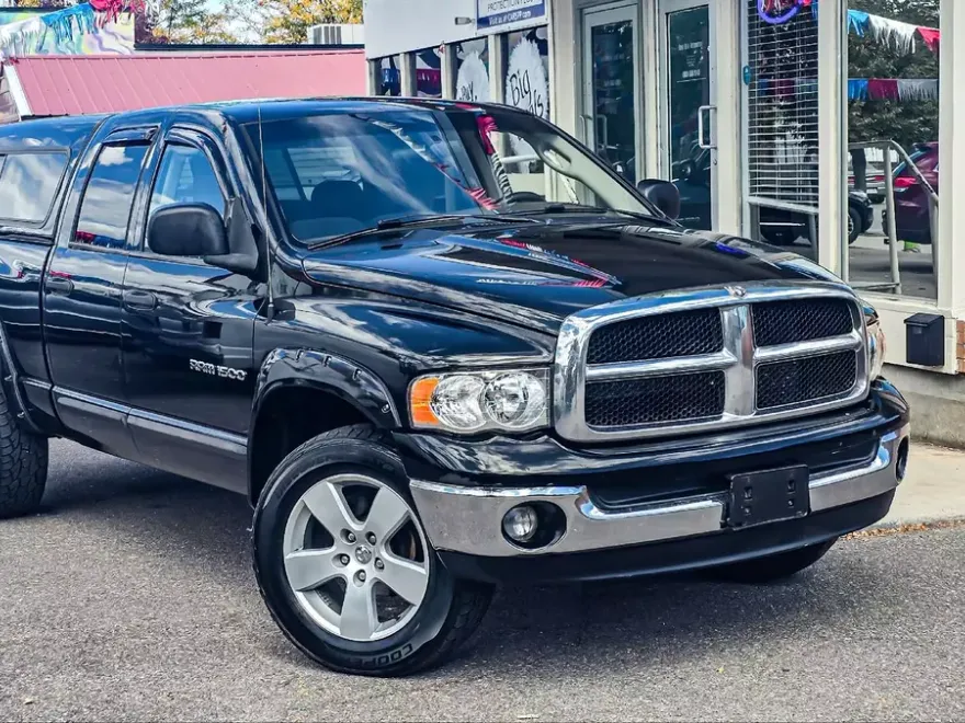 2005 Dodge Ram SLT Laramie photo 1
