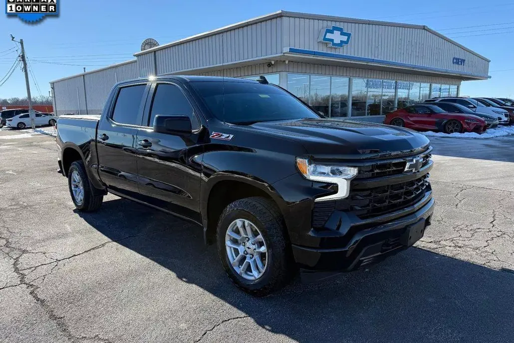 2023 Chevrolet Silverado 1500 RST photo 1