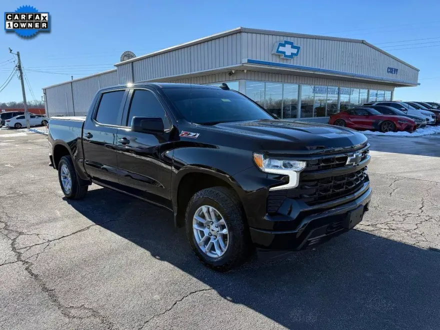 2023 Chevrolet Silverado 1500 RST photo 1