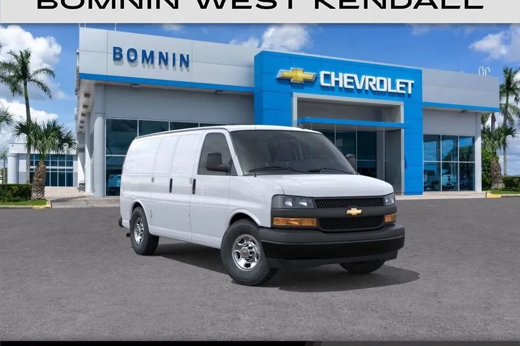 2025 Chevrolet Express Cargo 2500 photo 1