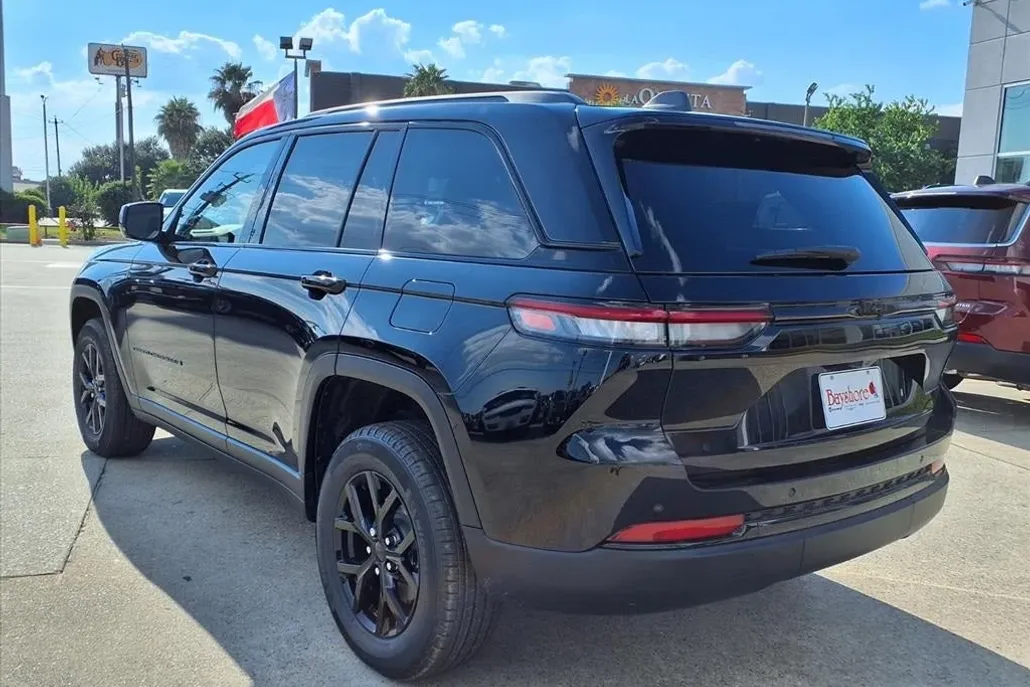 2025 Jeep Grand Cherokee Altitude X photo 1