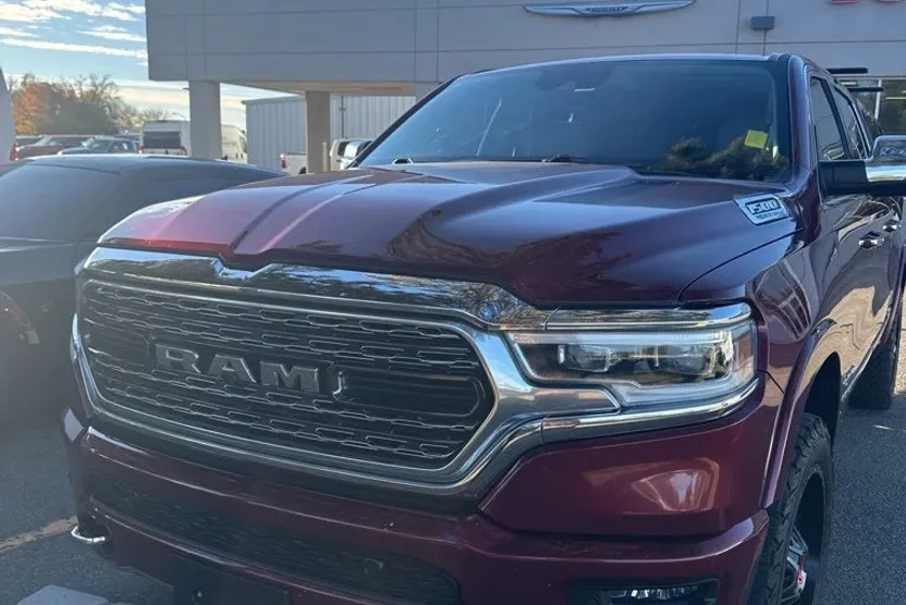2021 Ram 1500 Limited photo 1