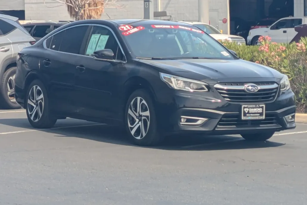 2021 Subaru Legacy Limited photo 1