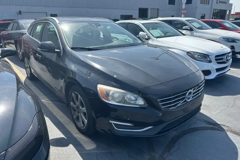 2016 Volvo V60 T5 photo 1