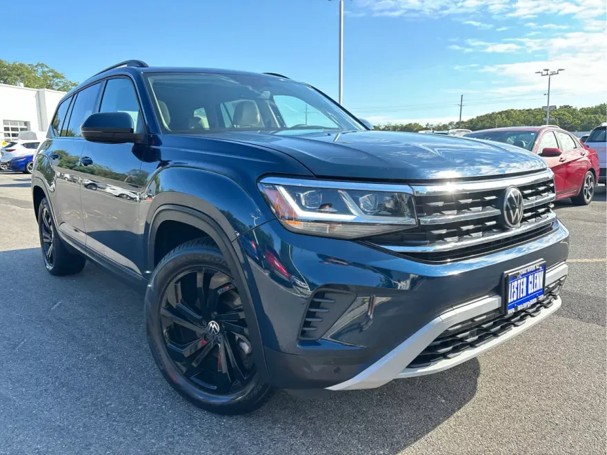 2022 Volkswagen Atlas V6 SE Technology photo 1