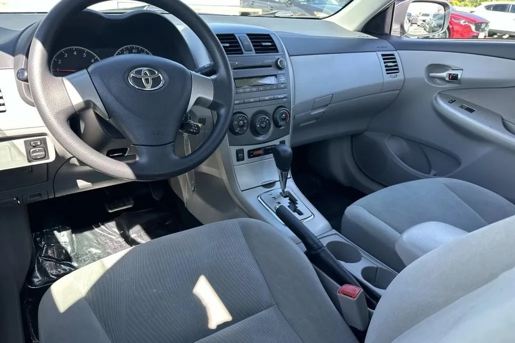 2011 Toyota Corolla S photo 1