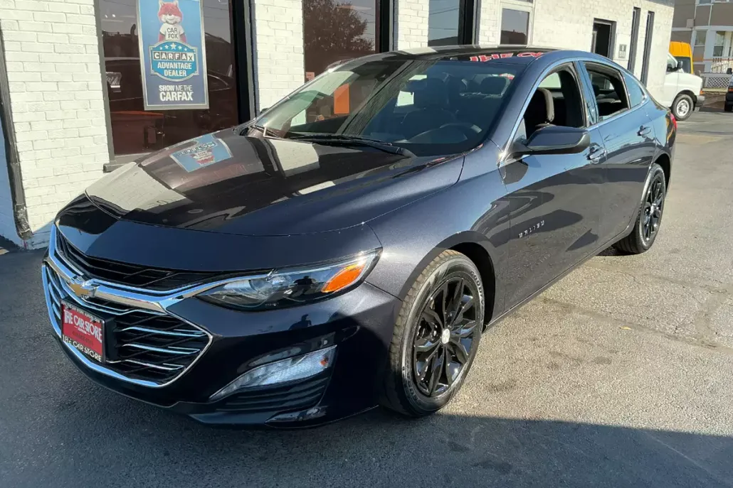 2023 Chevrolet Malibu 1LT photo 1