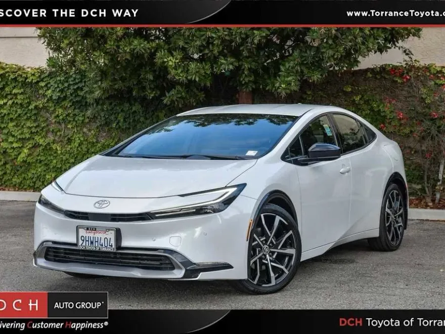 2023 Toyota Prius Prime XSE photo 1