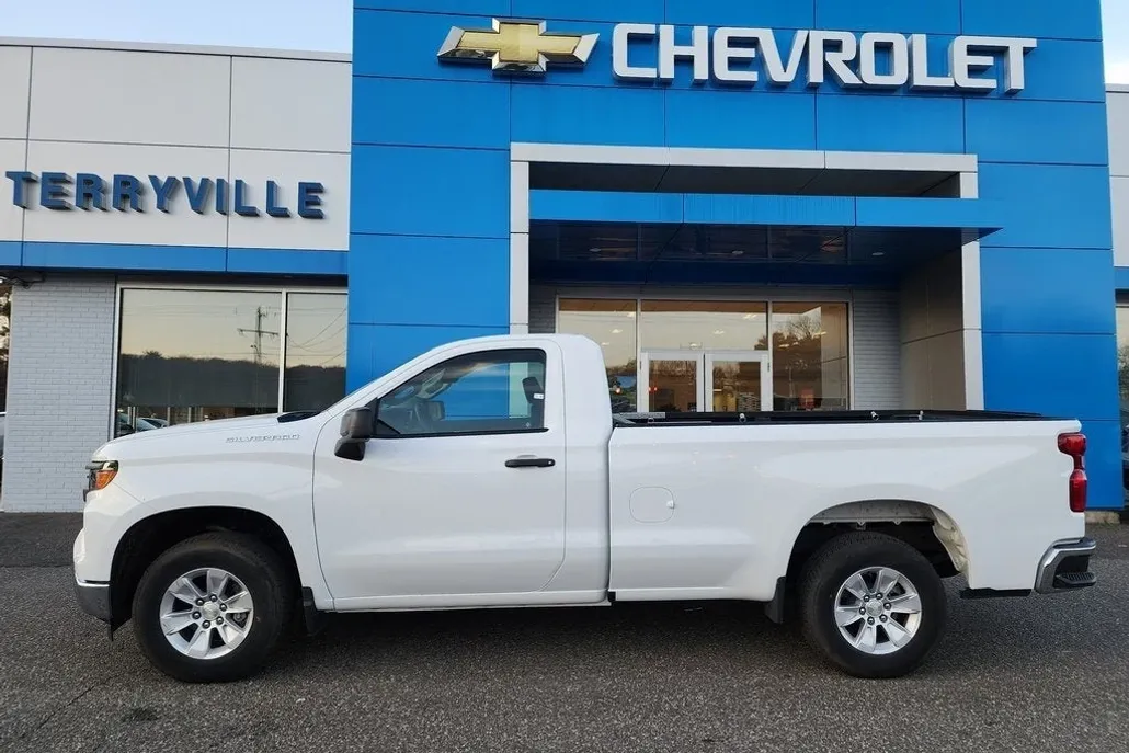 2024 Chevrolet Silverado 1500 photo 1