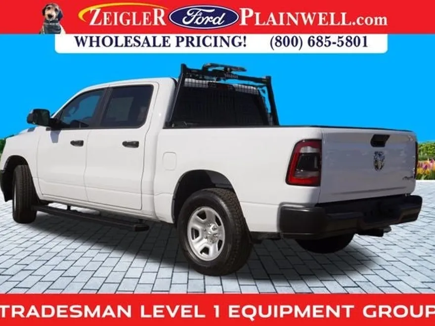 2024 Ram 1500 Tradesman photo 1
