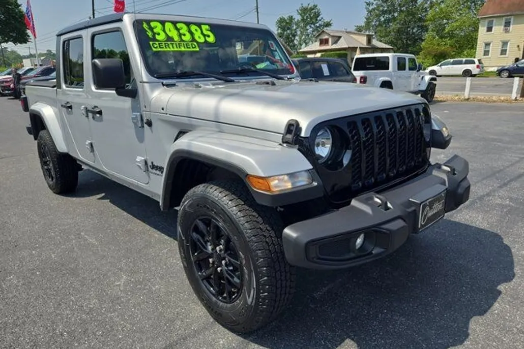 2022 Jeep Gladiator Altitude photo 1