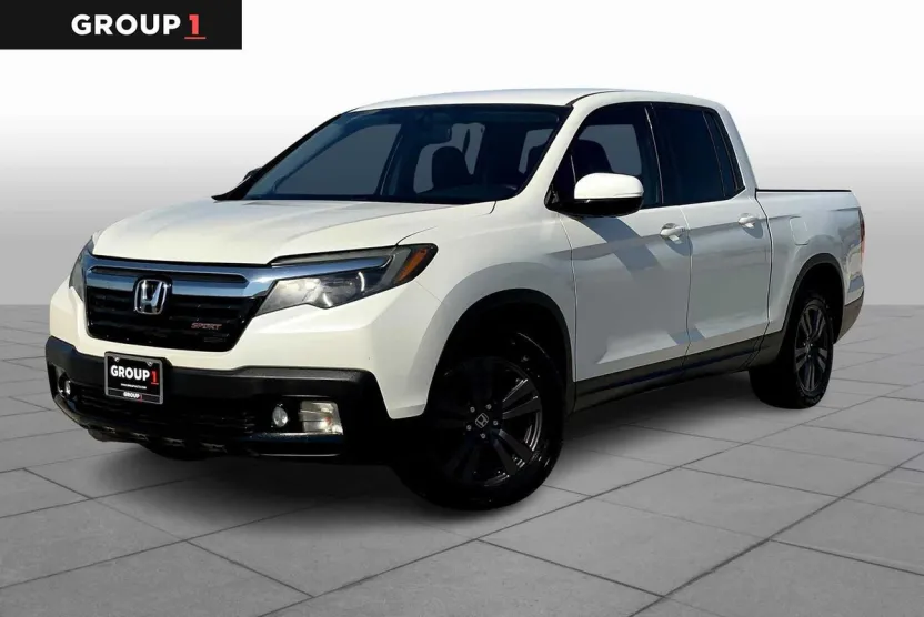 2019 Honda Ridgeline Sport photo 1