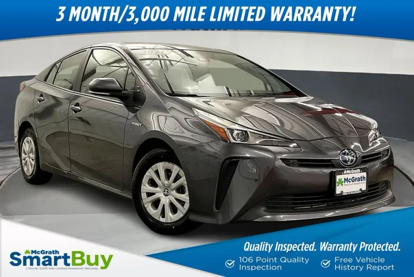 2021 Toyota Prius LE photo 1