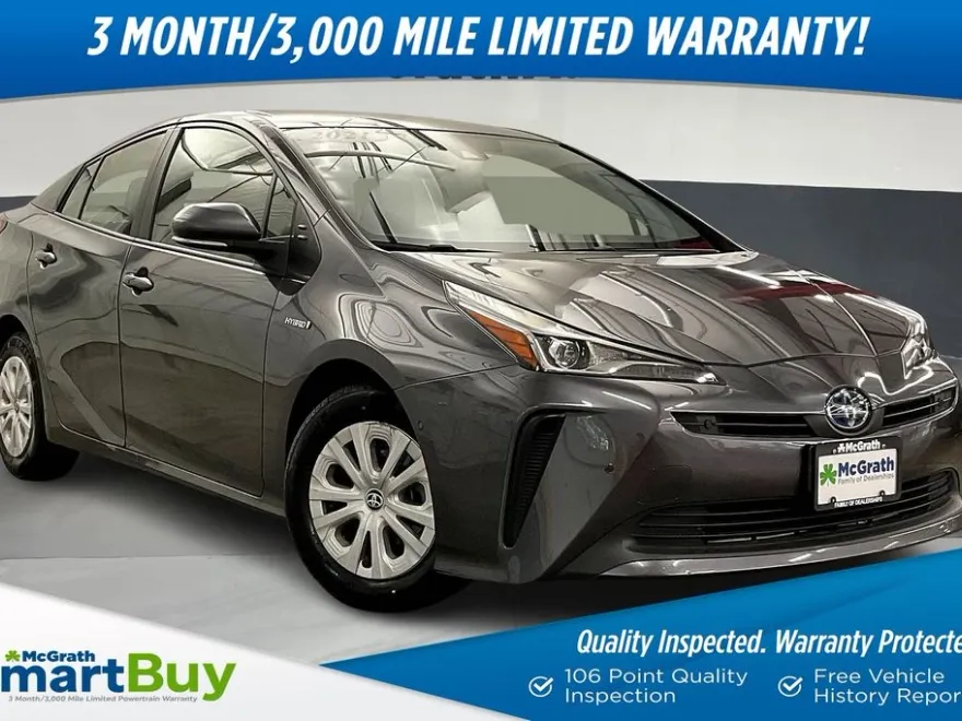 2021 Toyota Prius LE photo 1