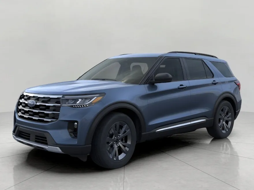 2025 Ford Explorer photo 1