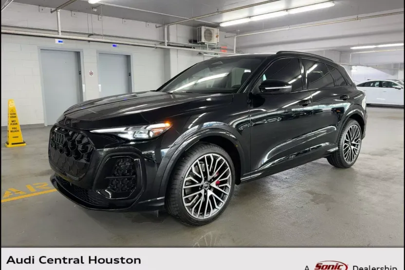 2025 Audi SQ5 Premium Plus photo 1