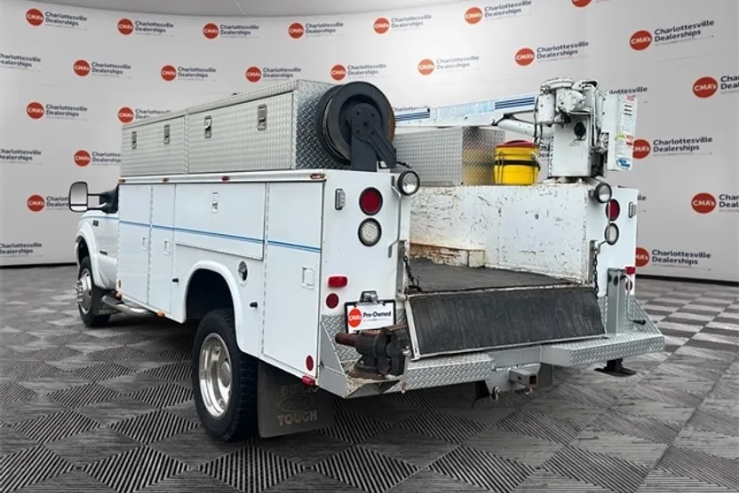 1999 Ford F-550 XL photo 1