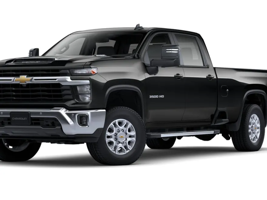 2025 Chevrolet Silverado 3500HD LT photo 1